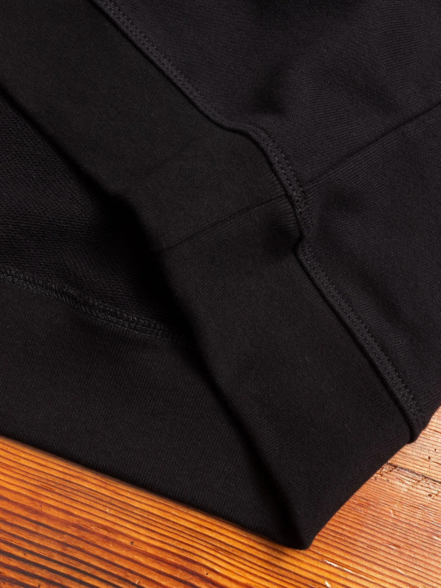 Oversized Crewneck Pullover in Black